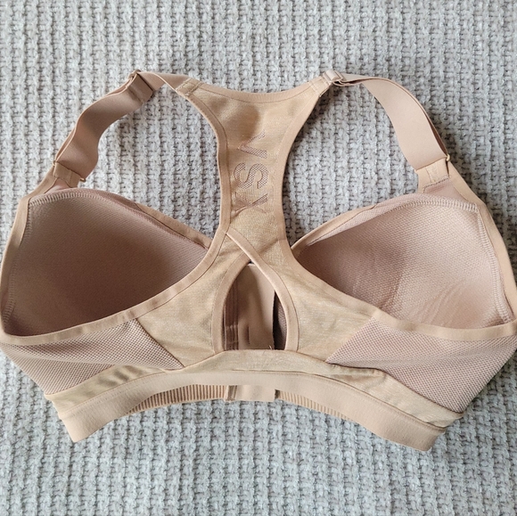VSX 32D - Picture 3 of 4